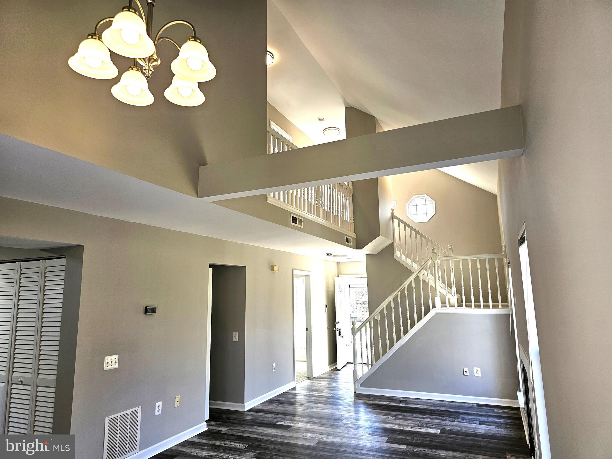 ST CHARLES HUNTINGTON - Residential