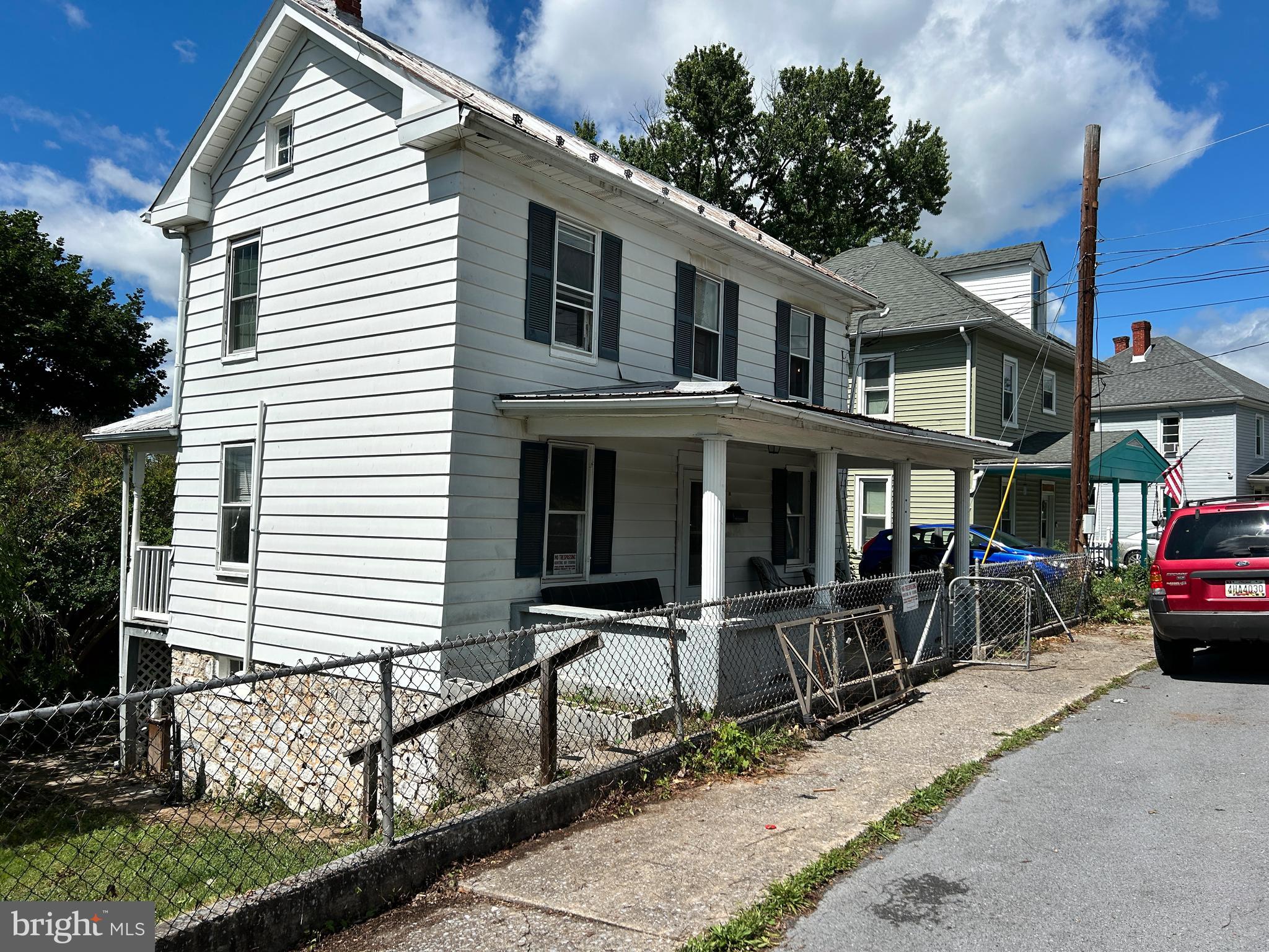 BERKELEY PLACE - Residential