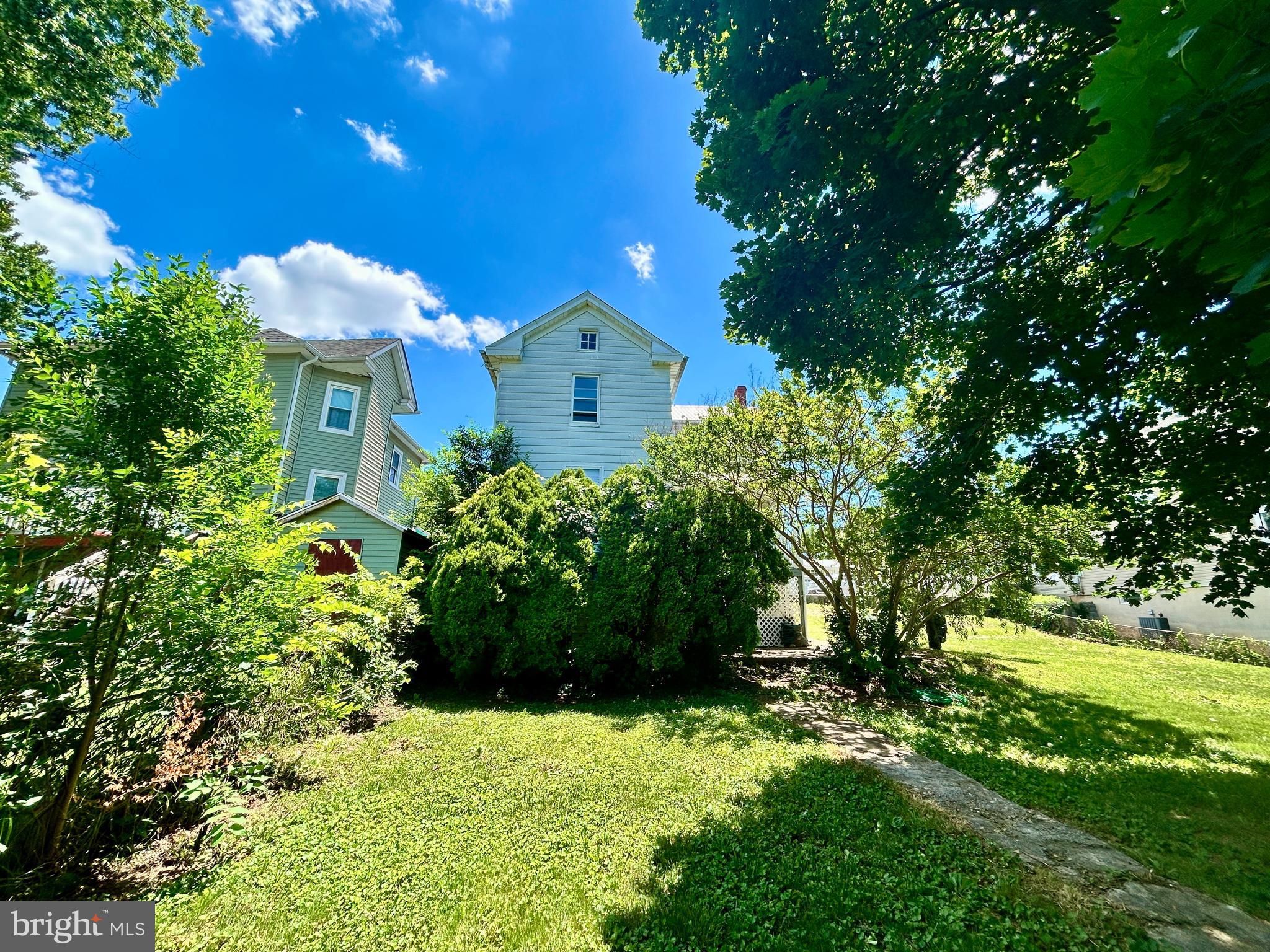 BERKELEY PLACE - Residential