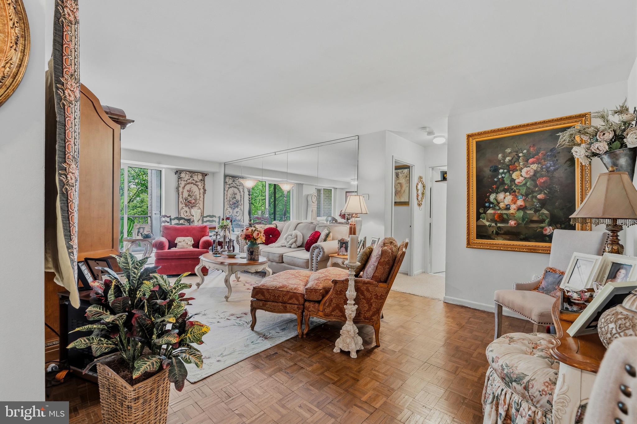 OAK HILL - Residential