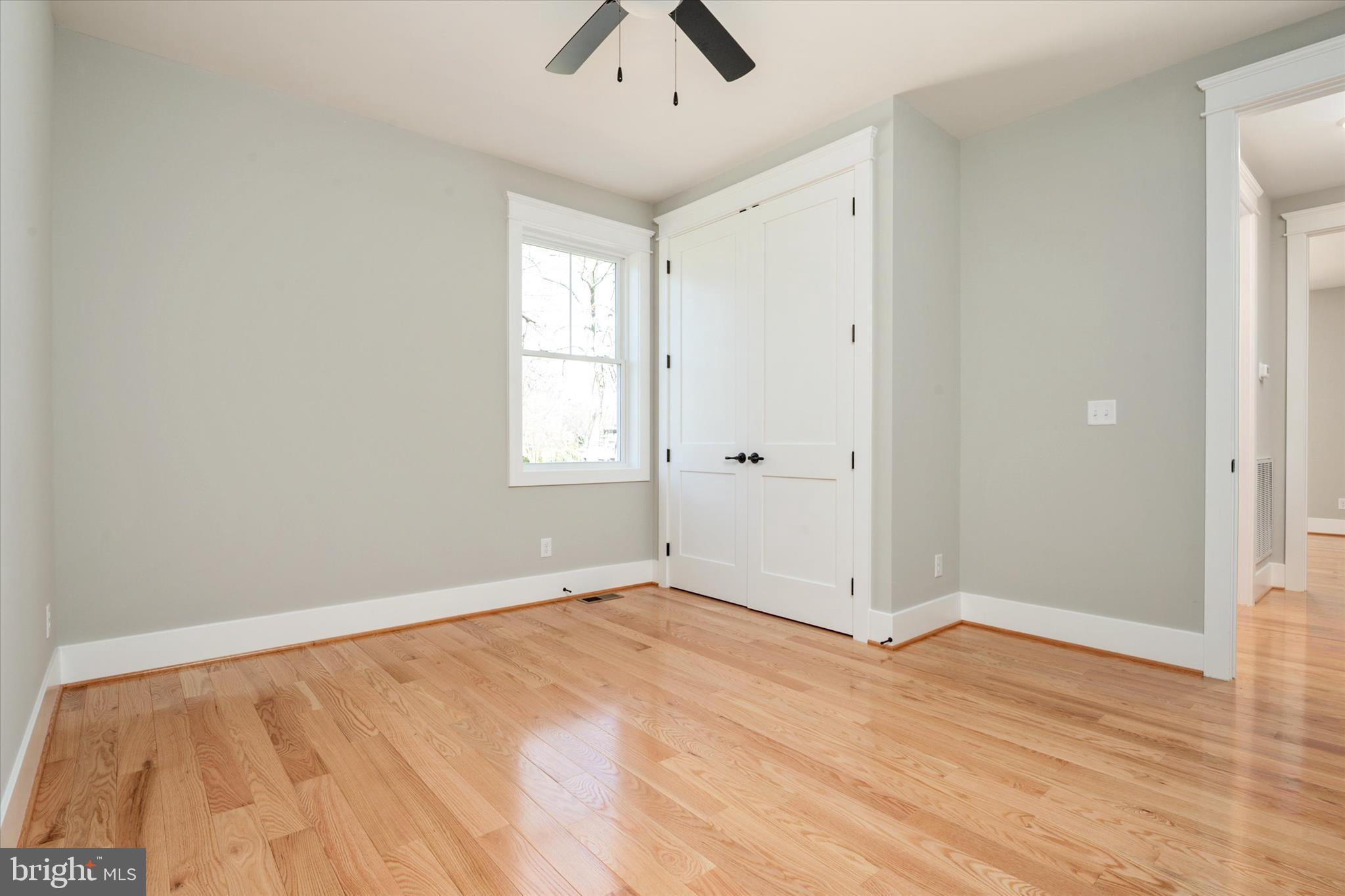 QUEEN ANNE COLONY - Residential