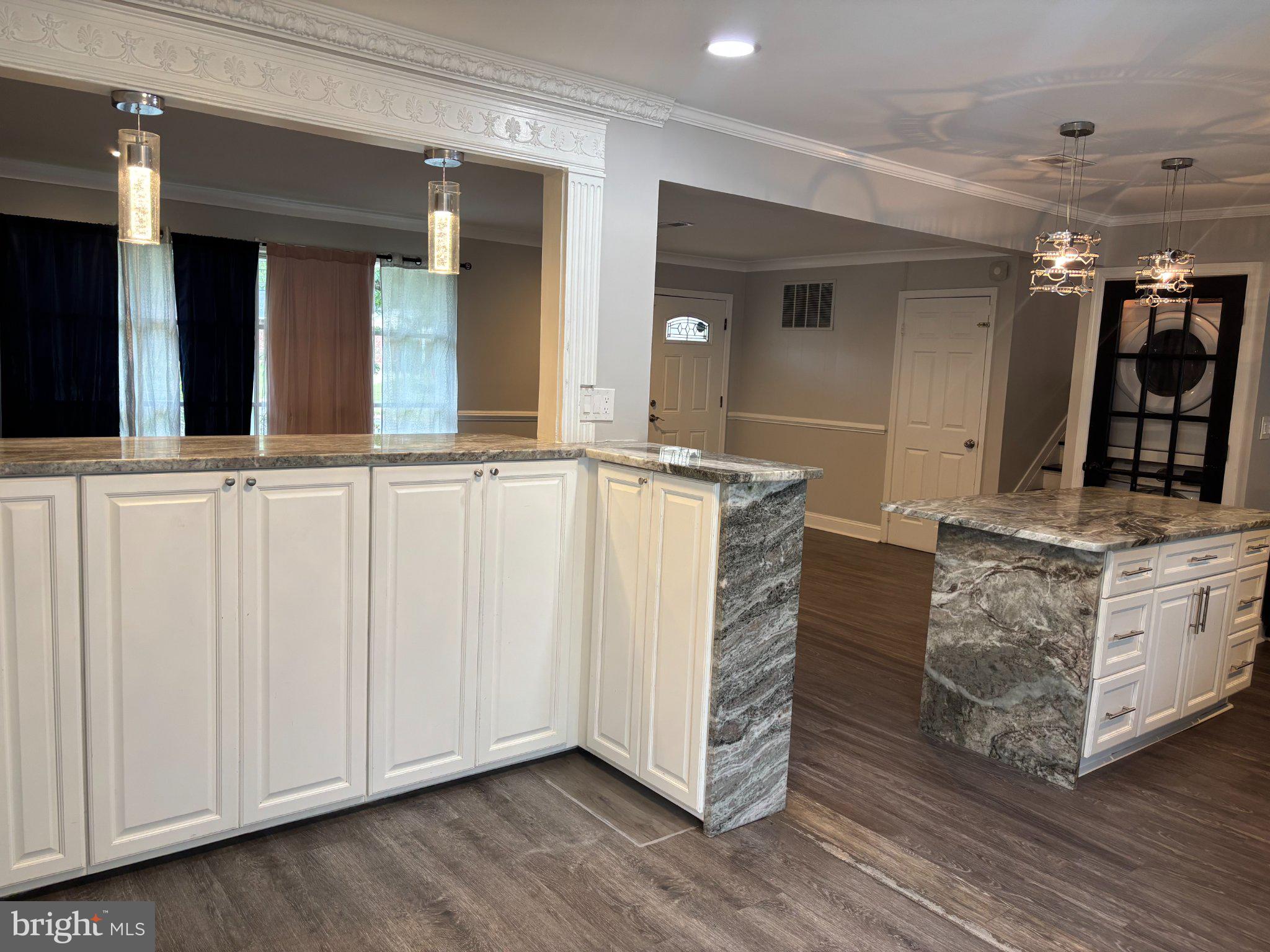 CALVERTON - Residential