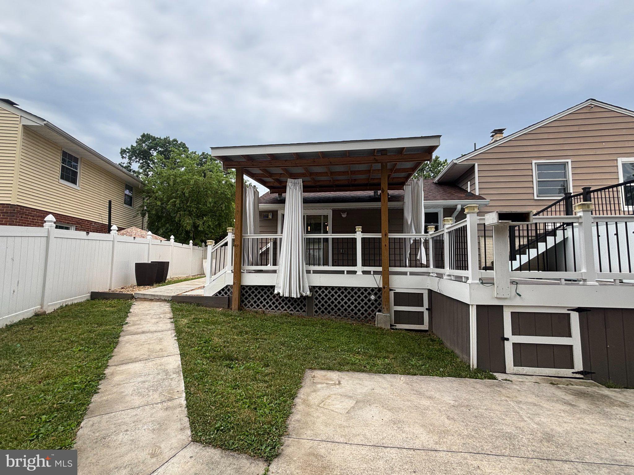 CALVERTON - Residential