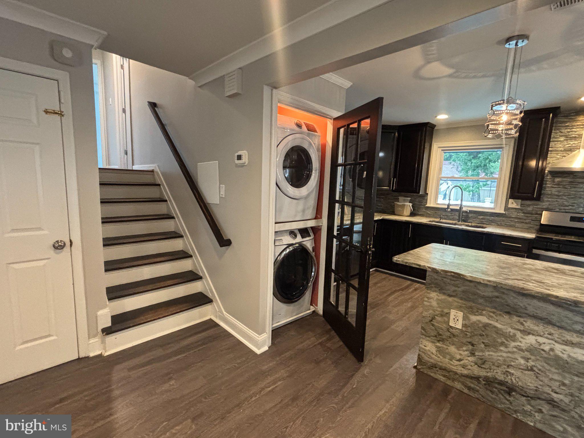CALVERTON - Residential