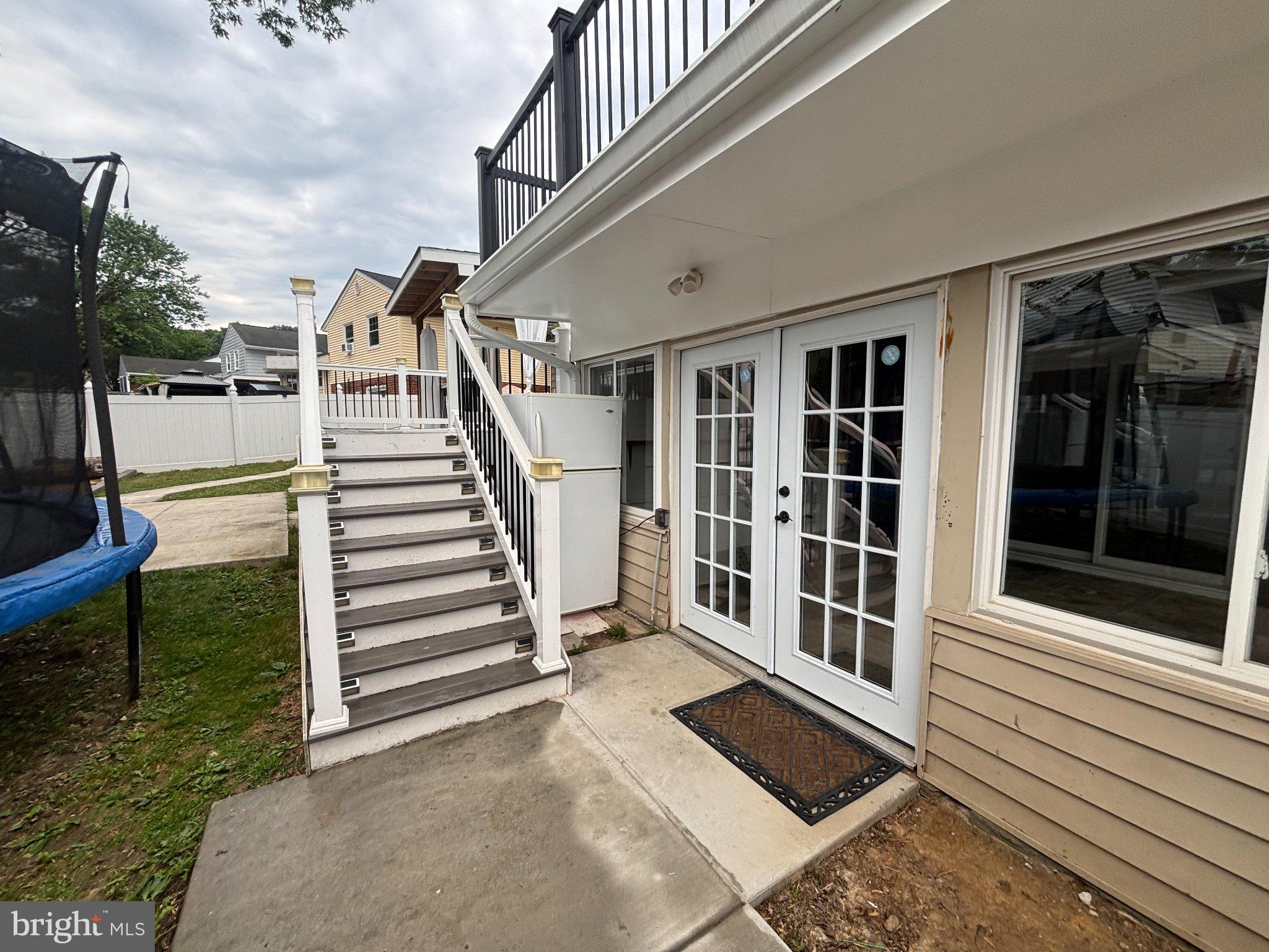 CALVERTON - Residential