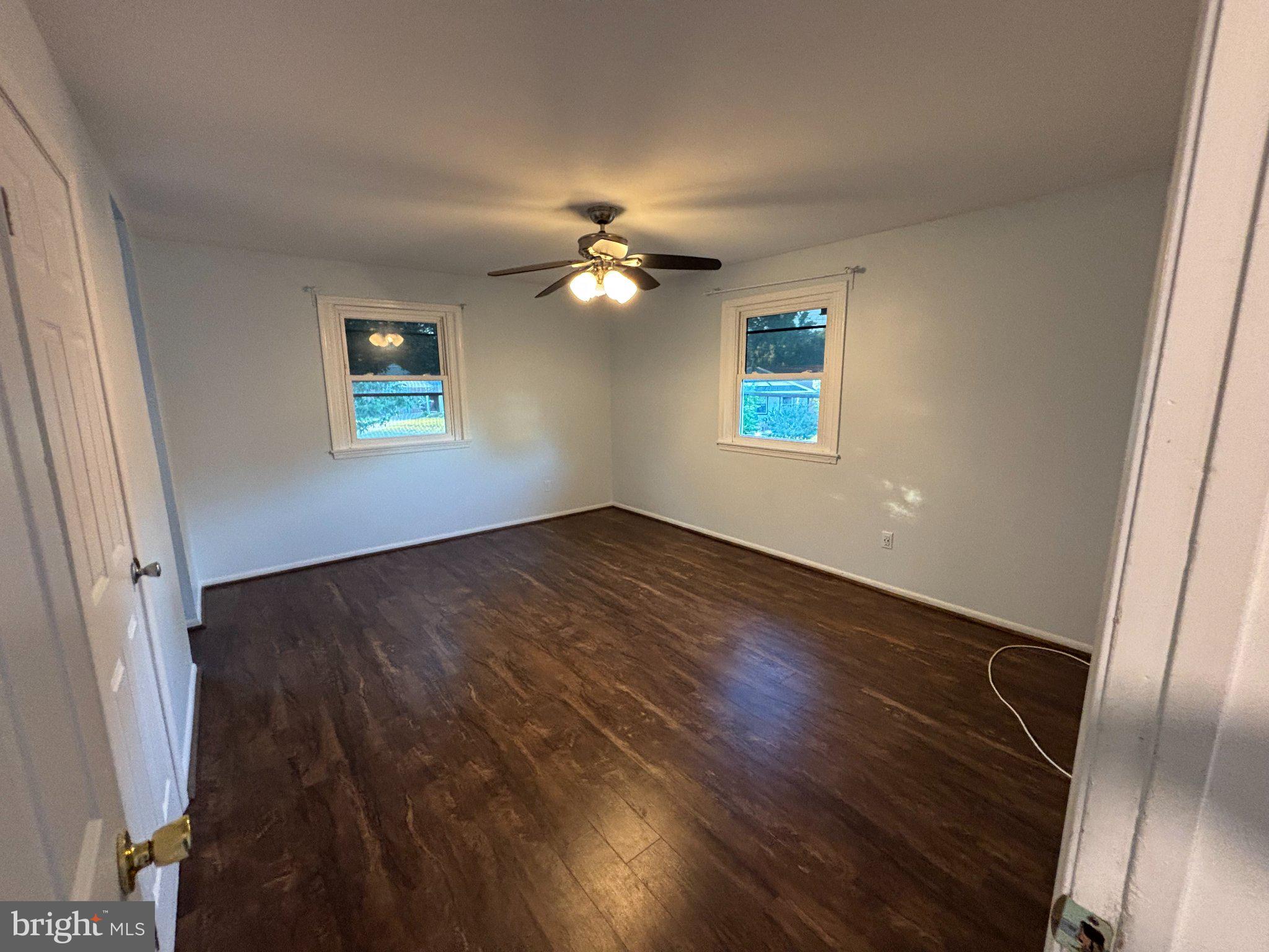 CALVERTON - Residential