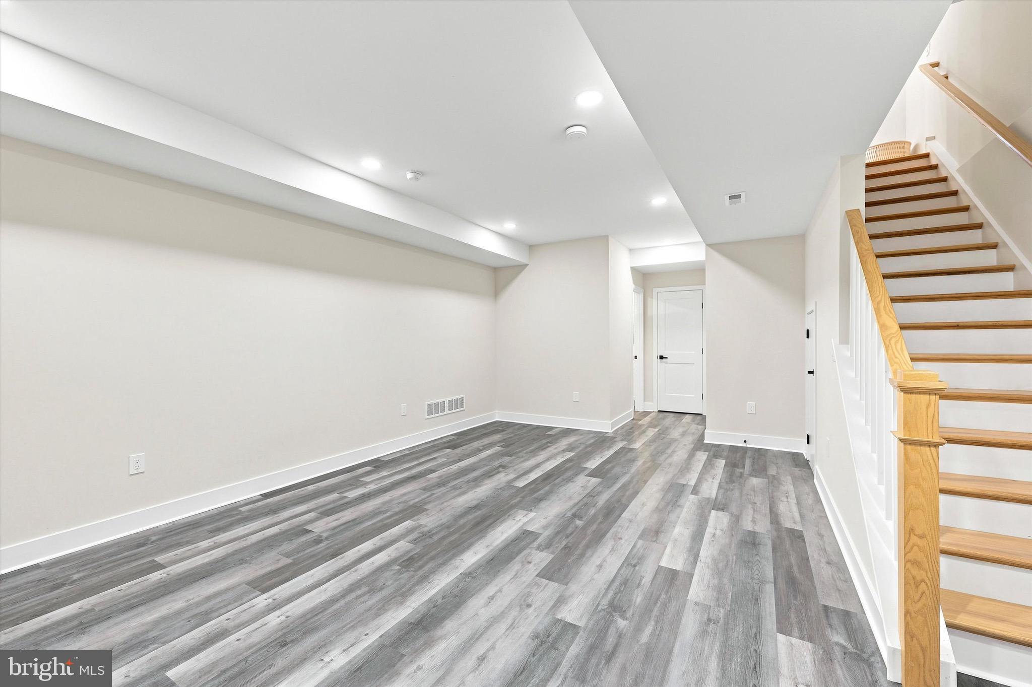 NEWTOWN ESTATES - Residential