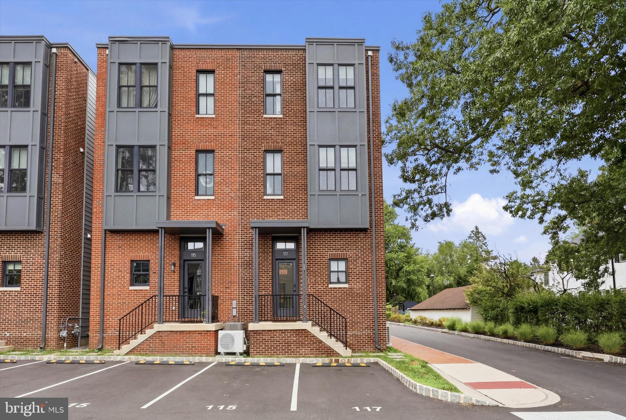 NEWTOWN ESTATES - Residential