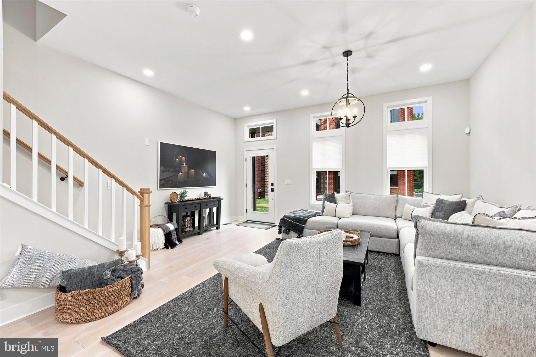 NEWTOWN ESTATES - Residential