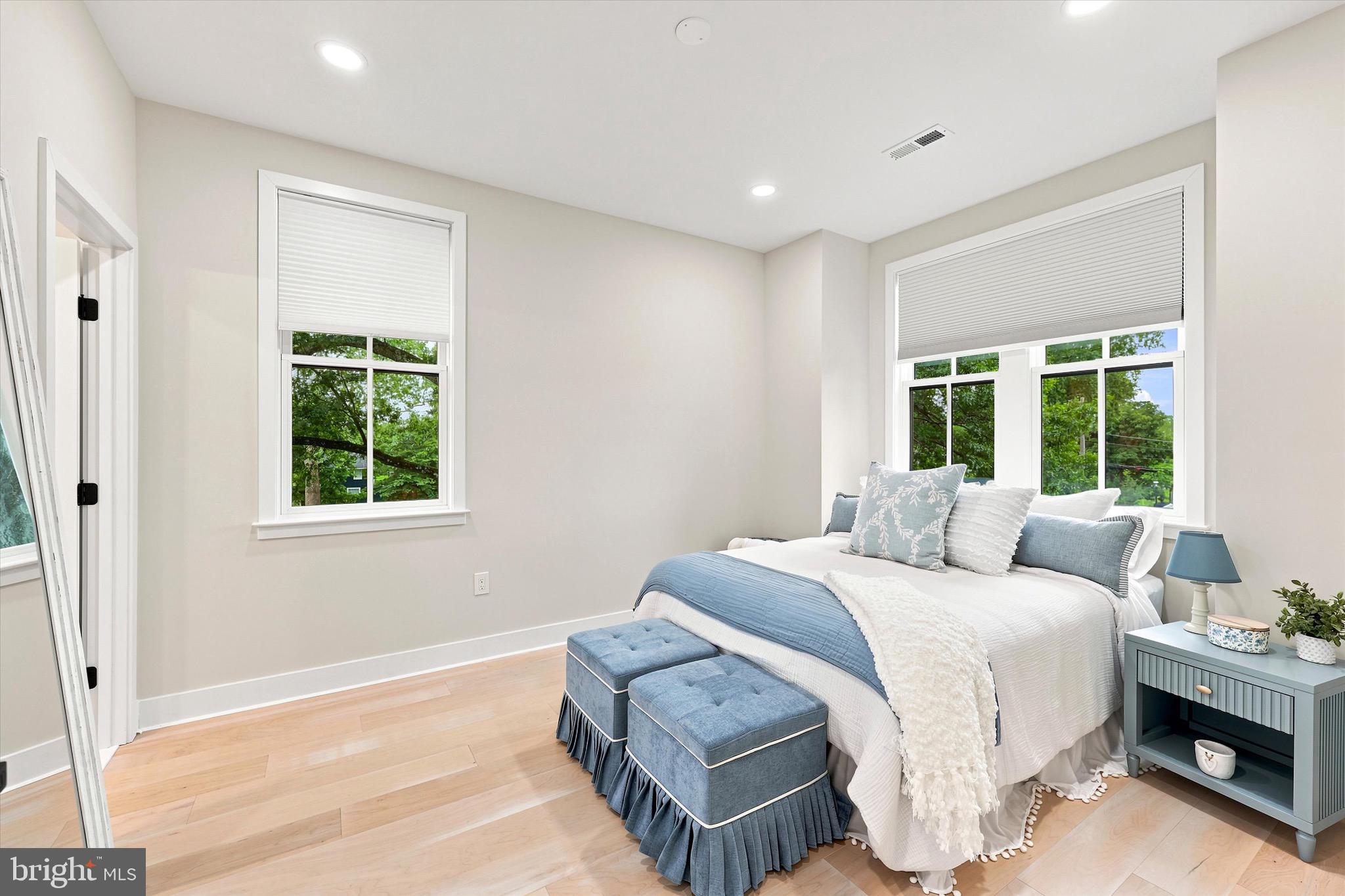 NEWTOWN ESTATES - Residential