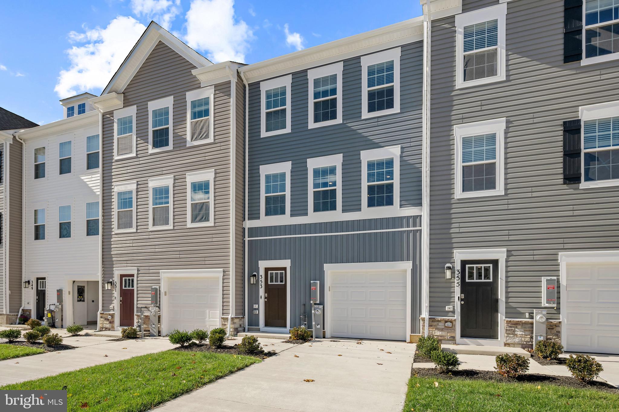 MAGNOLIA ESTATES - Residential