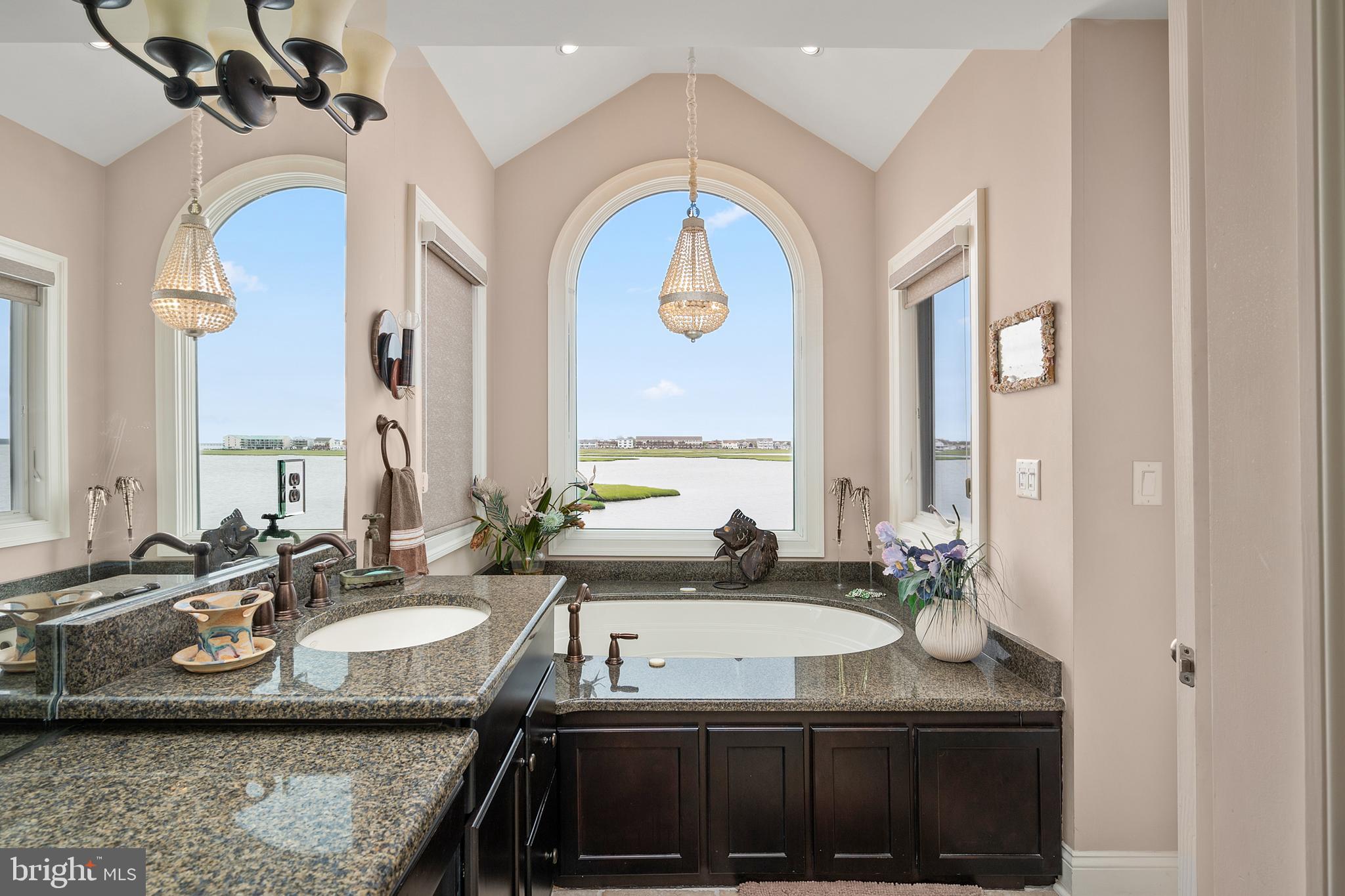 CAINE KEYS II EXT - Residential