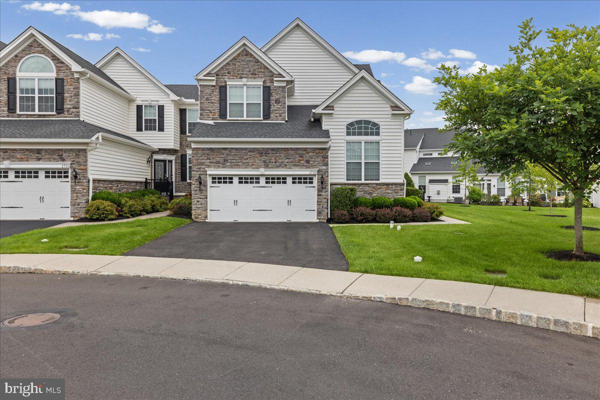 REGENCY AT YARDLEY - Residential