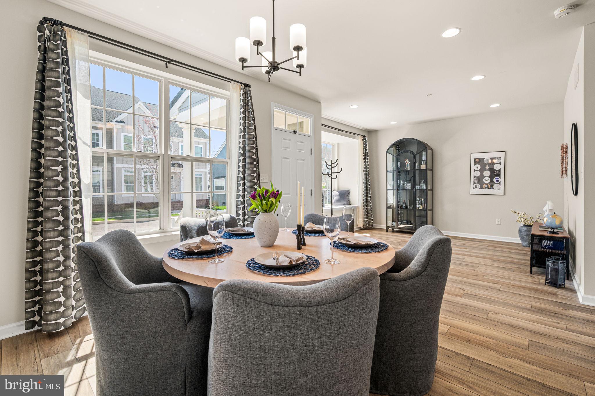 SPRING OAK - Residential