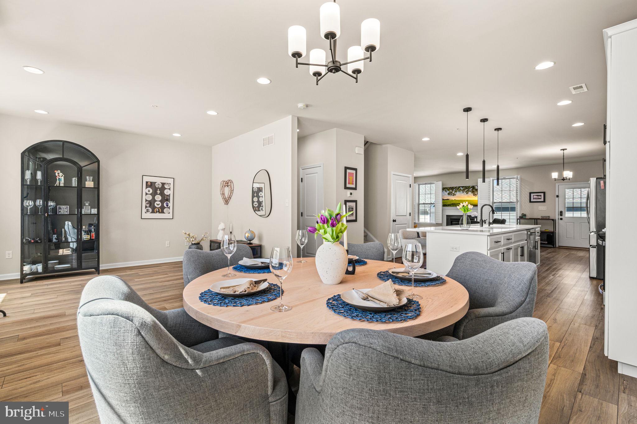 SPRING OAK - Residential