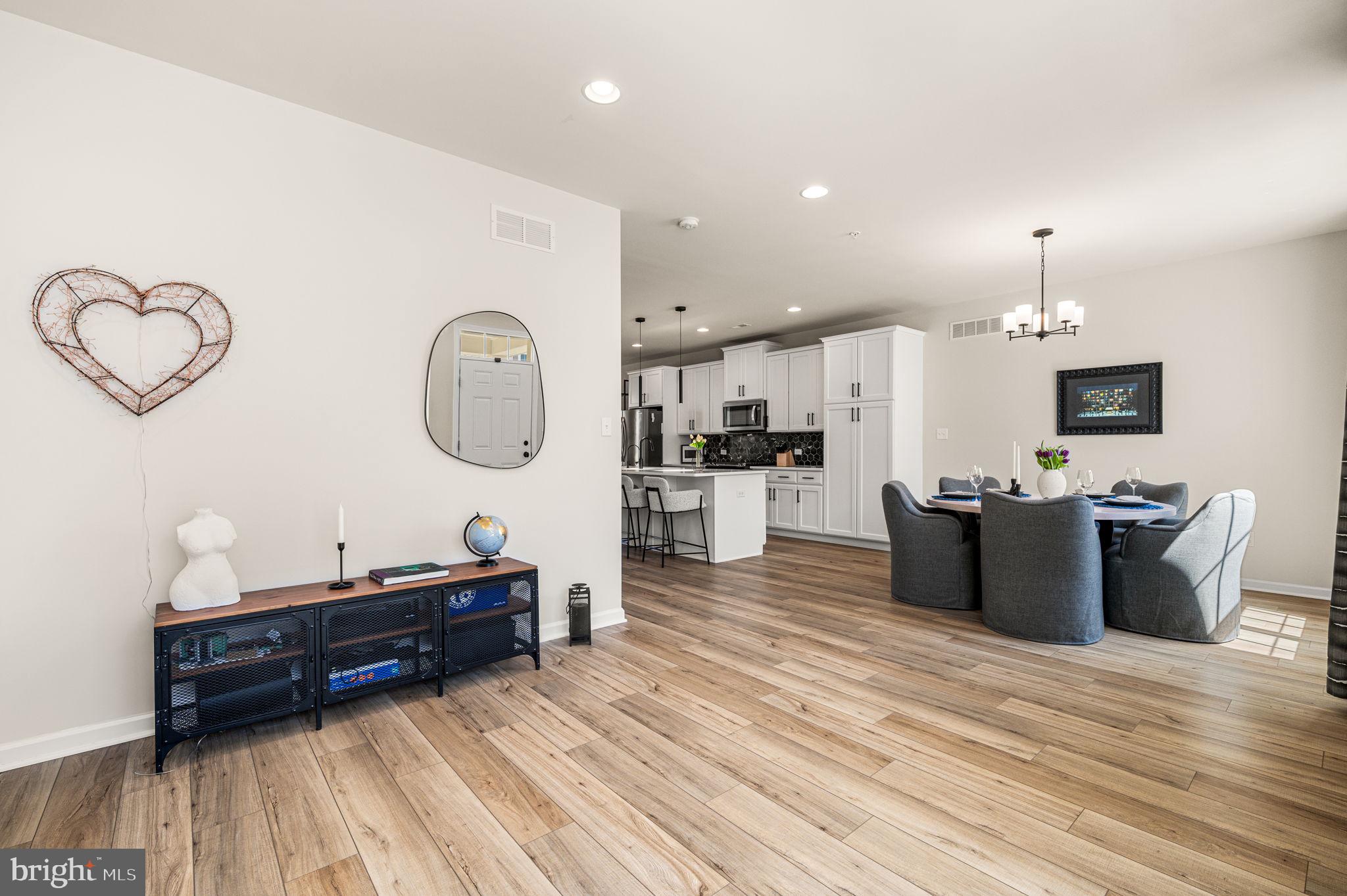 SPRING OAK - Residential