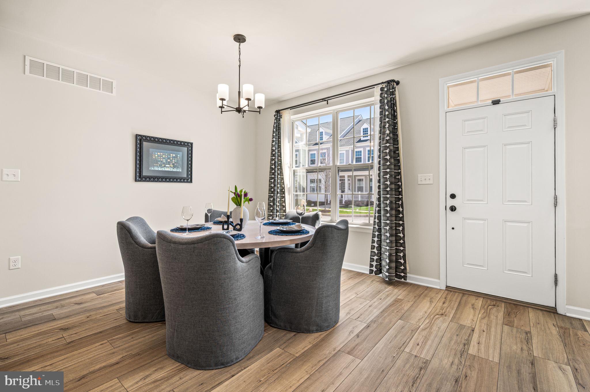SPRING OAK - Residential