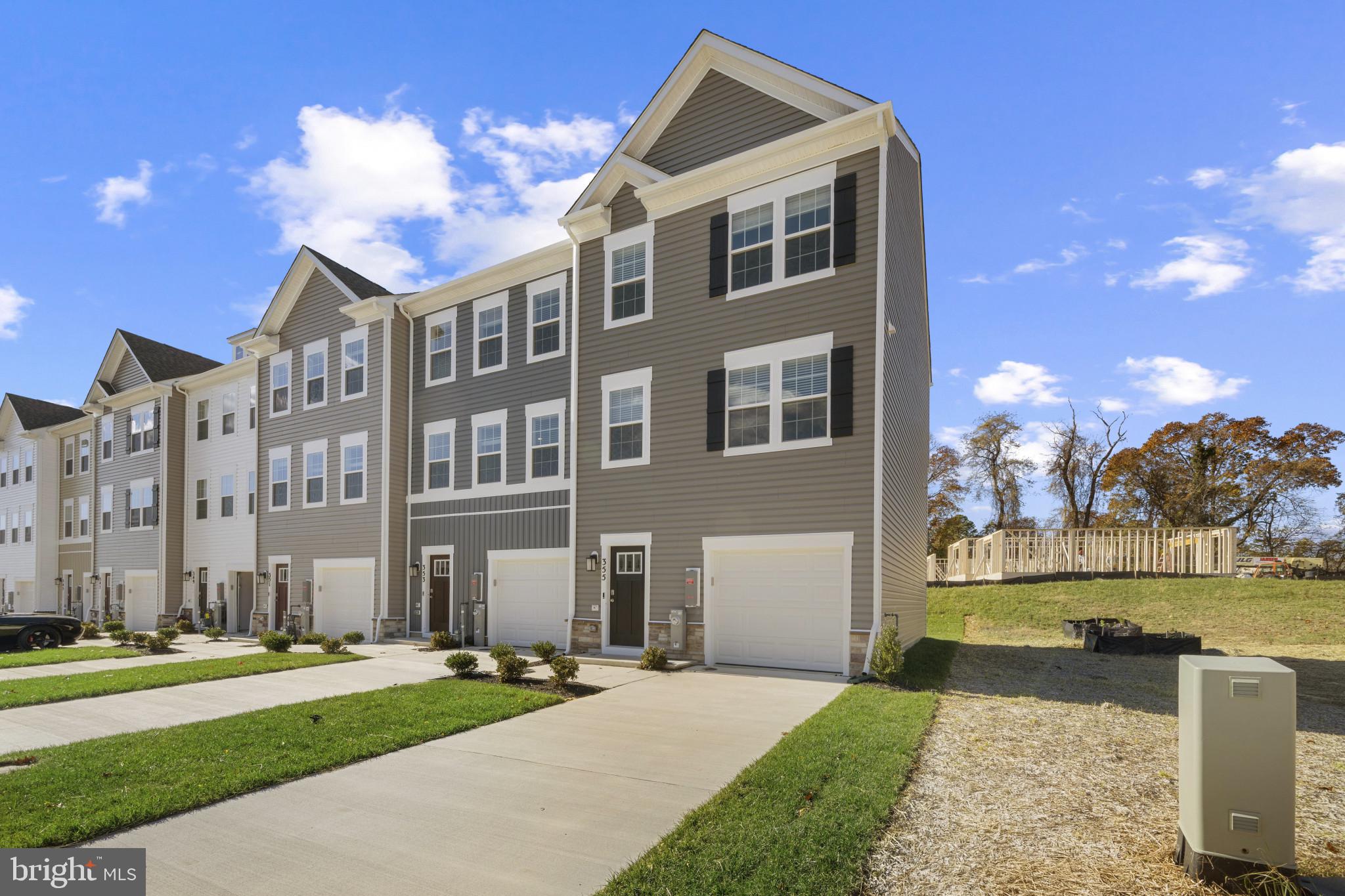 MAGNOLIA LANDING - Residential