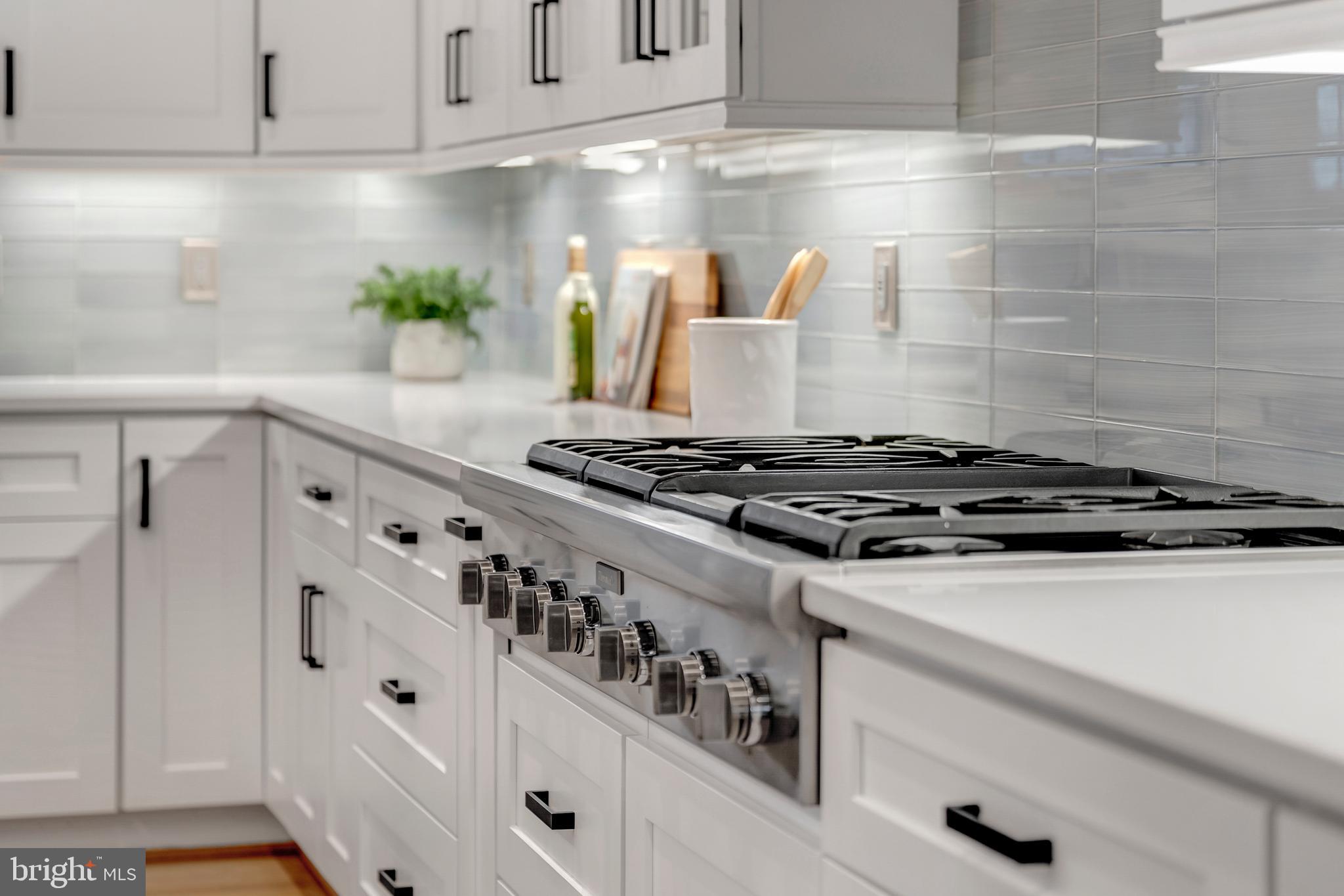 BROYHILL LANGLEY ESTATES - Residential