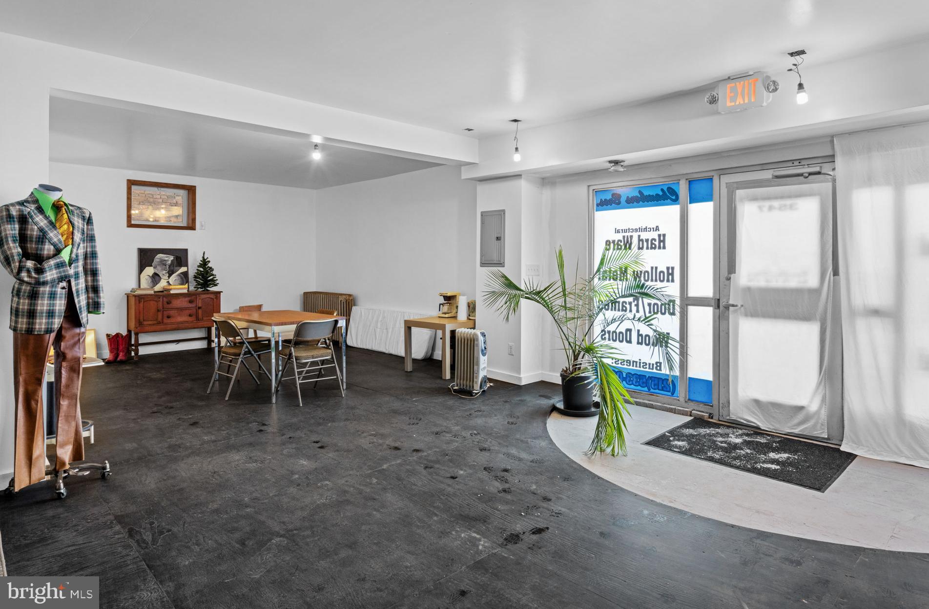 HARROWGATE - Commercial Sale