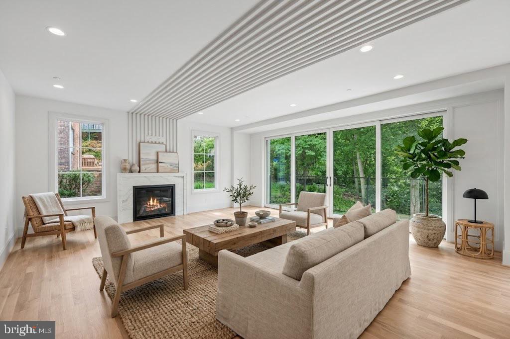 PARKWOOD - Residential