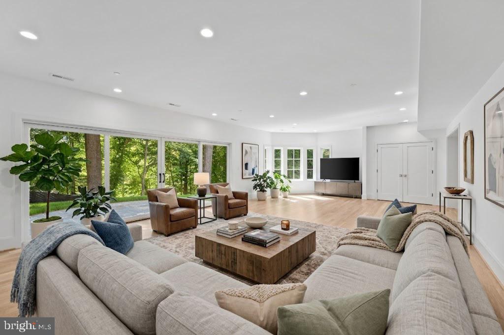 PARKWOOD - Residential
