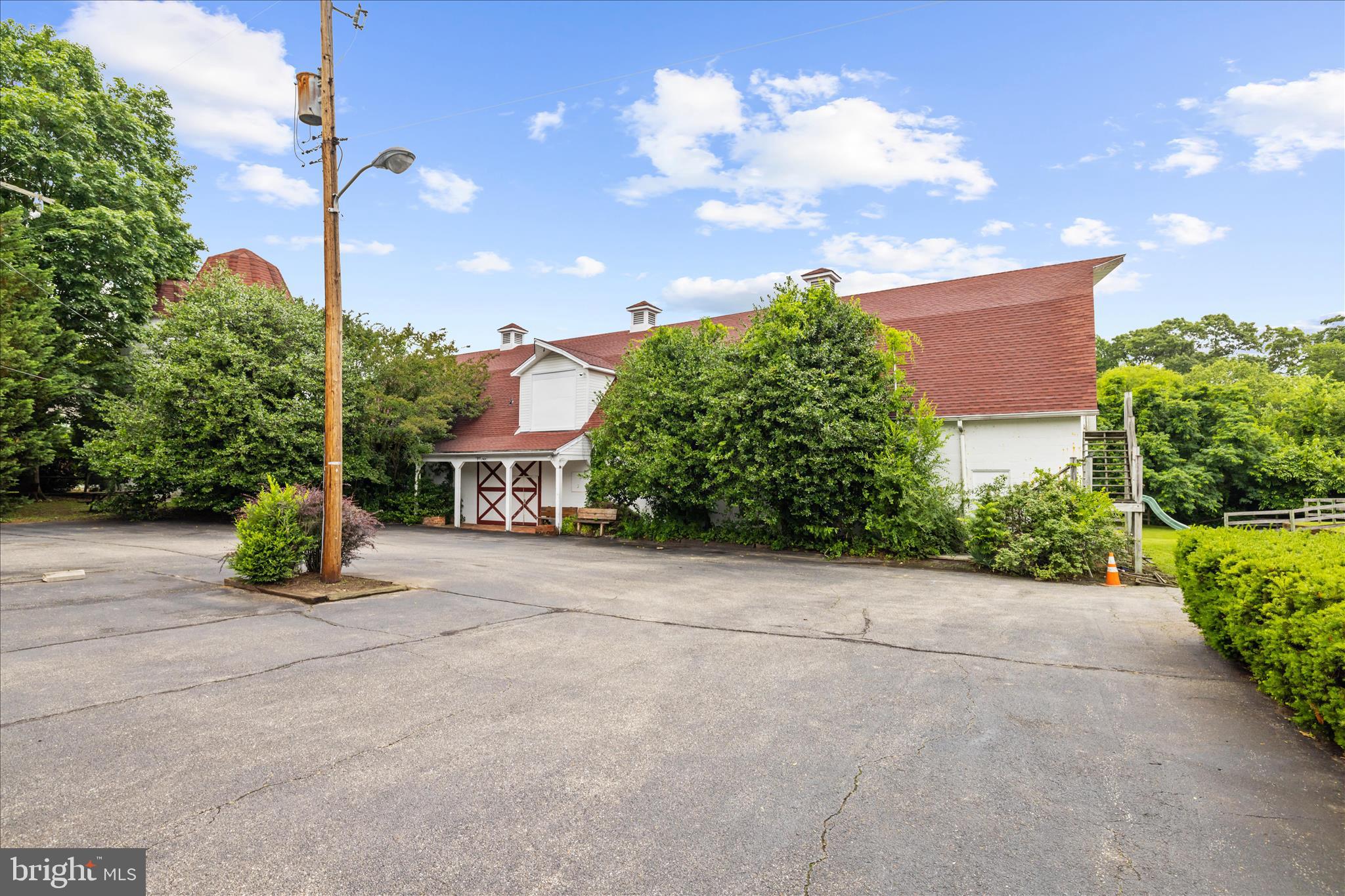 ULMSTEAD ESTATES - Residential