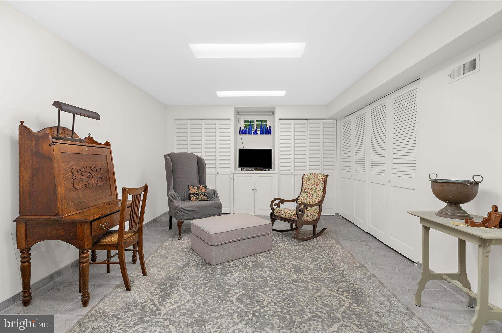 ULMSTEAD ESTATES - Residential