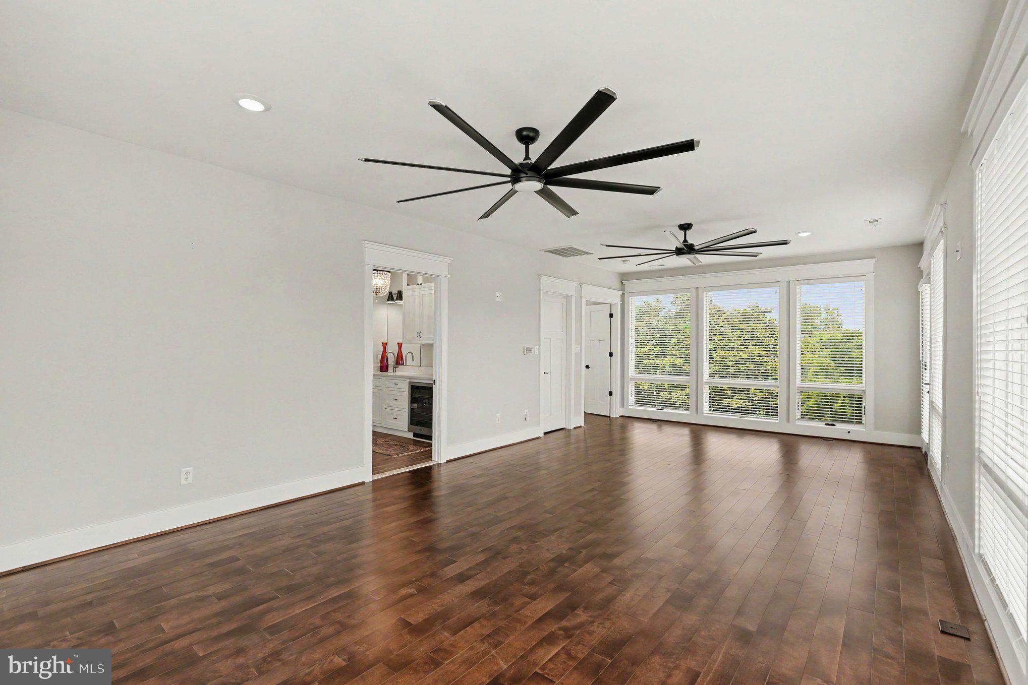 FREDERICKSBURG CITY - Residential