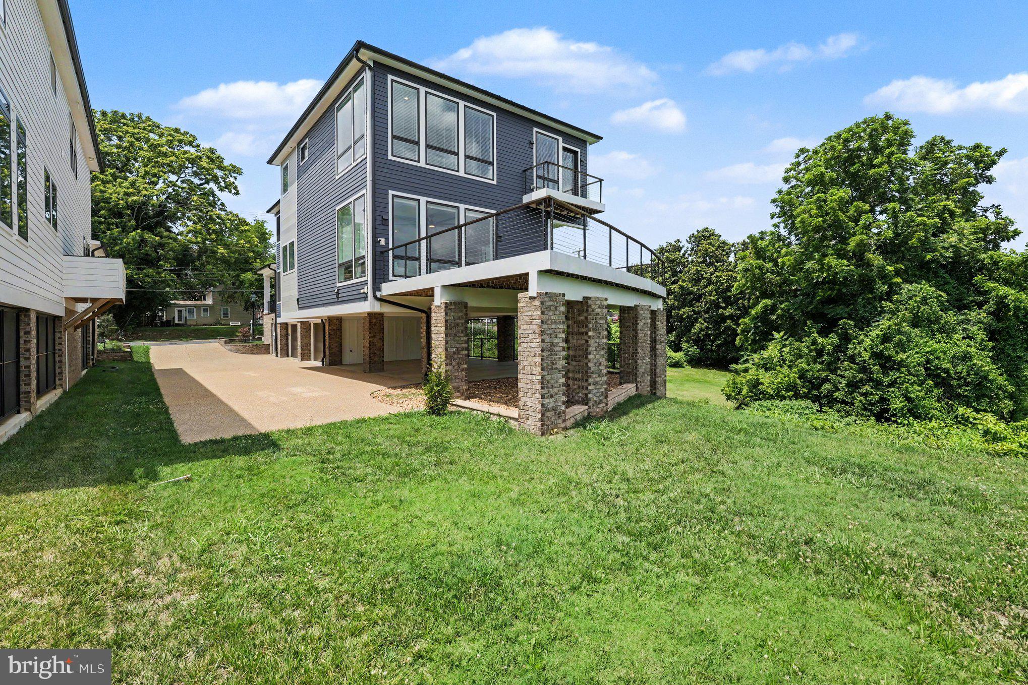 FREDERICKSBURG CITY - Residential