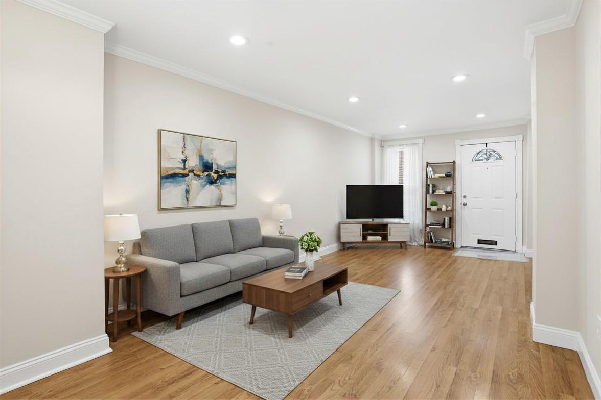 UPPER FELLS POINT - Residential