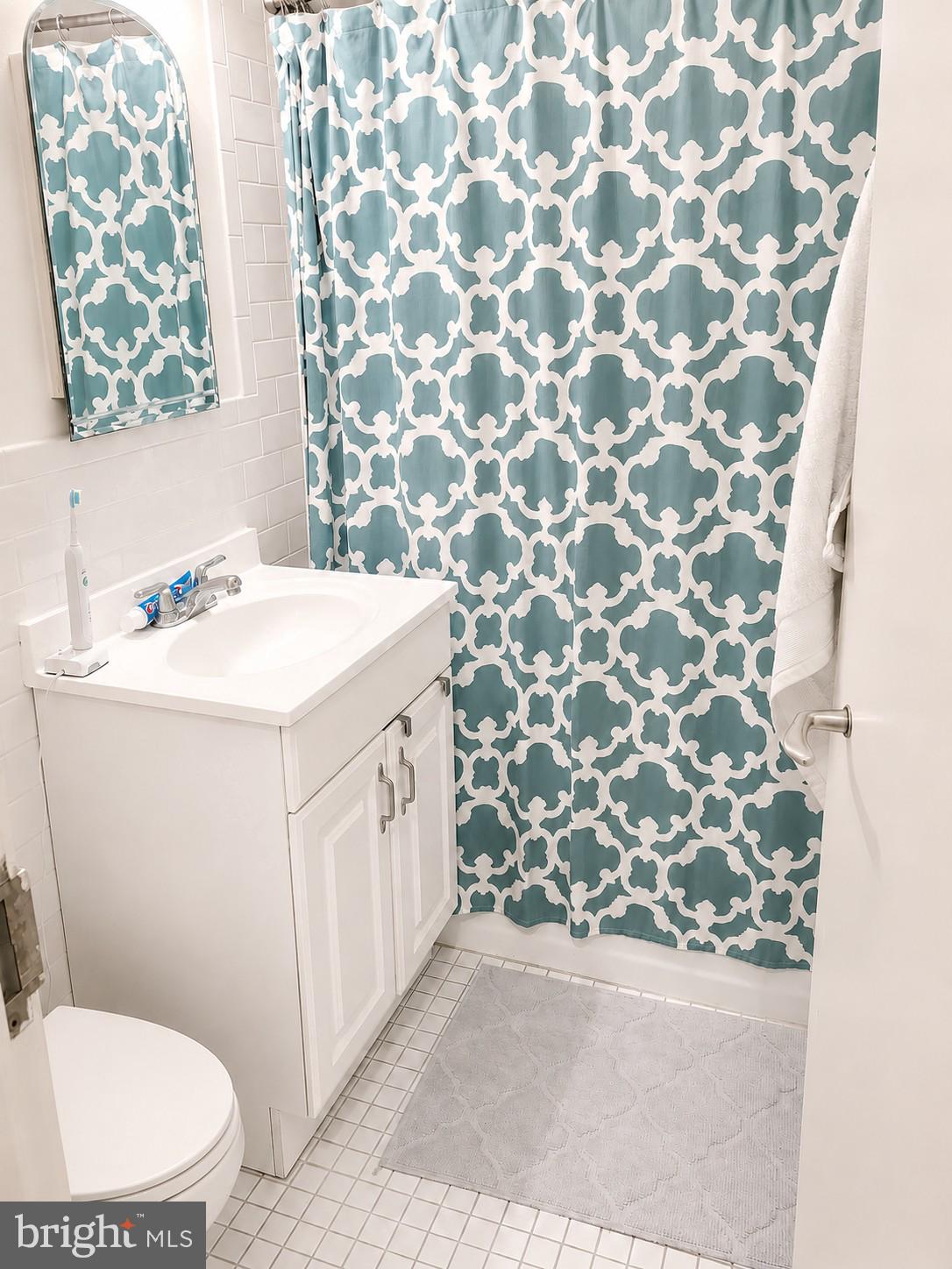 WASHINGTON SQ - Residential