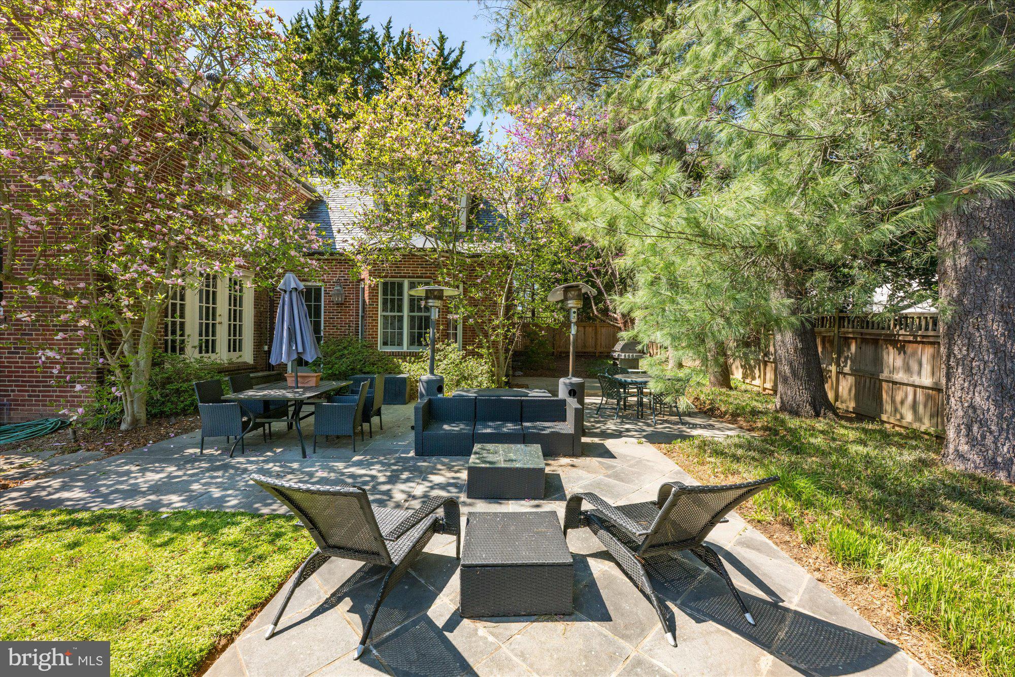 WESTMORELAND HILLS - Residential