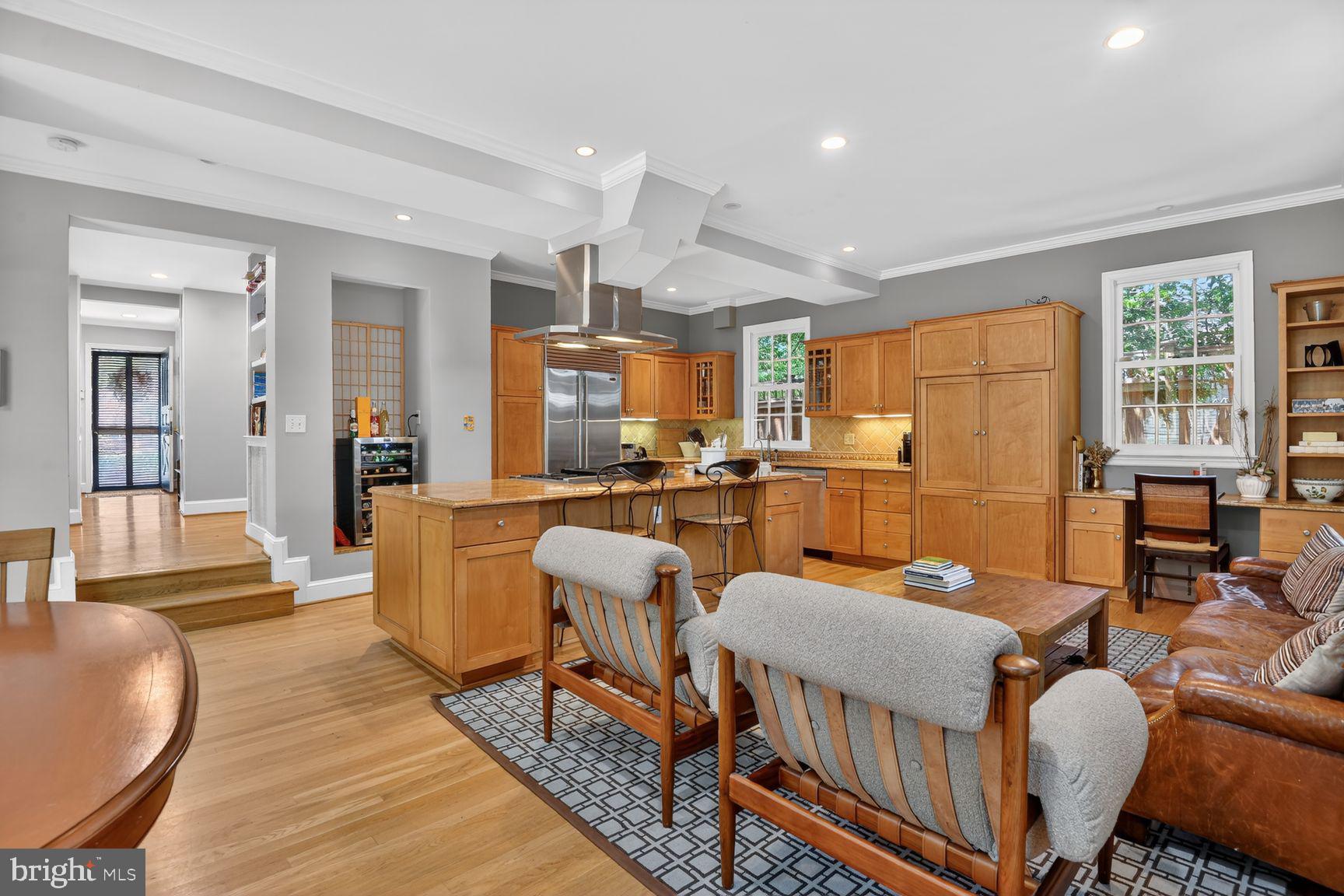 WESTMORELAND HILLS - Residential