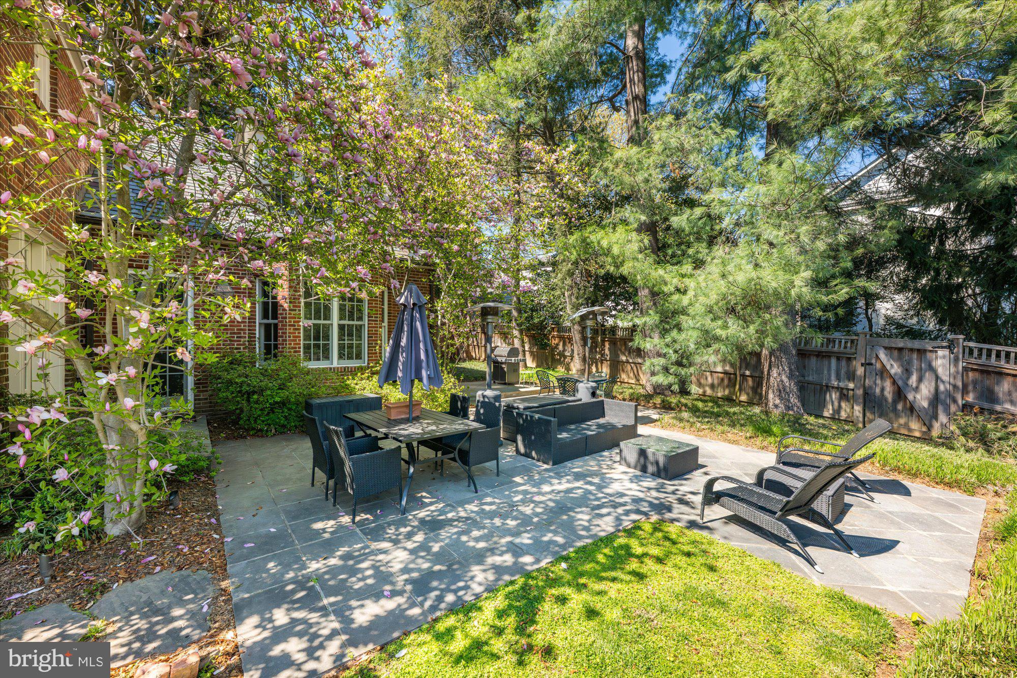 WESTMORELAND HILLS - Residential