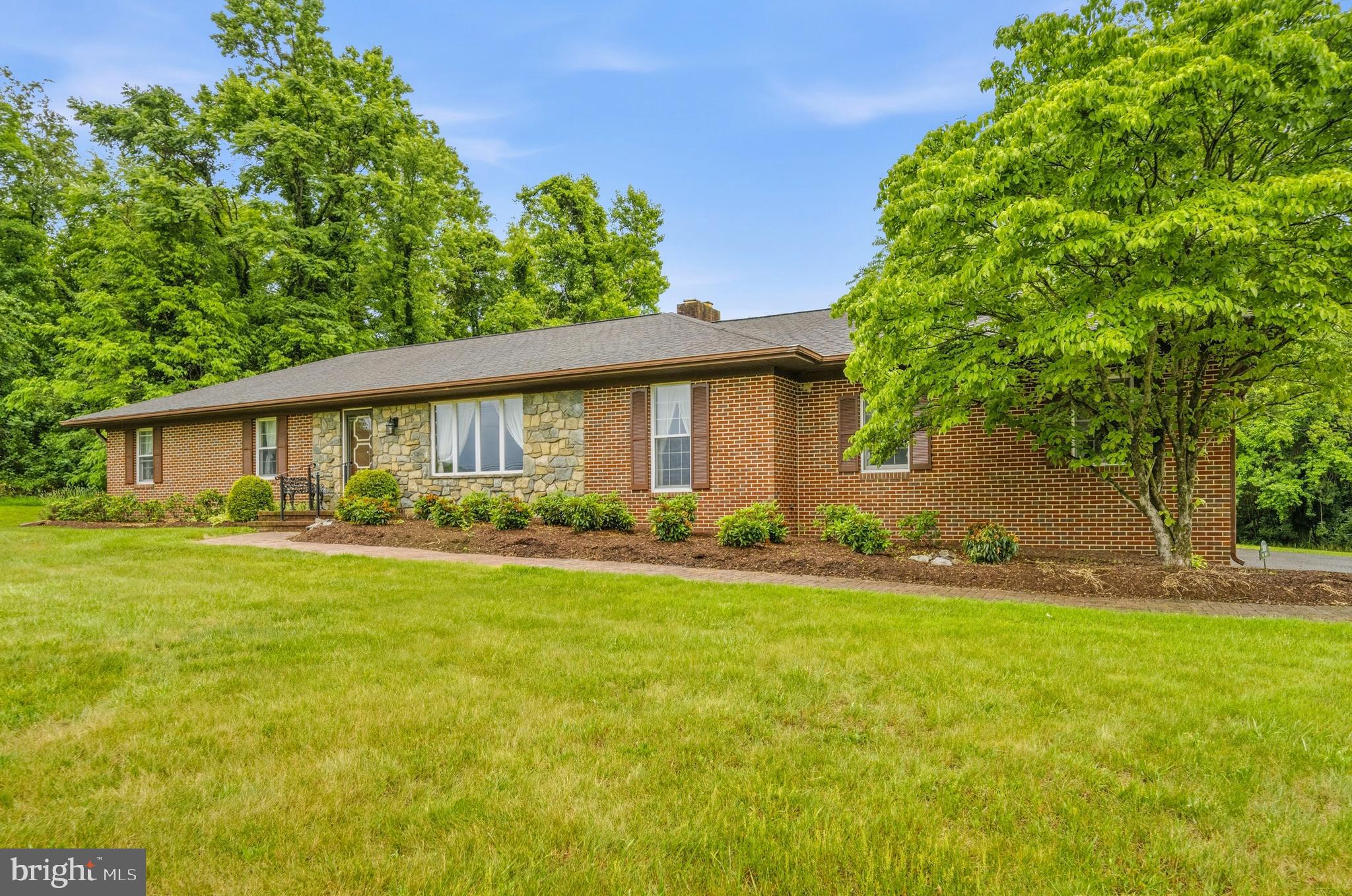 DAVIDSONVILLE - Residential