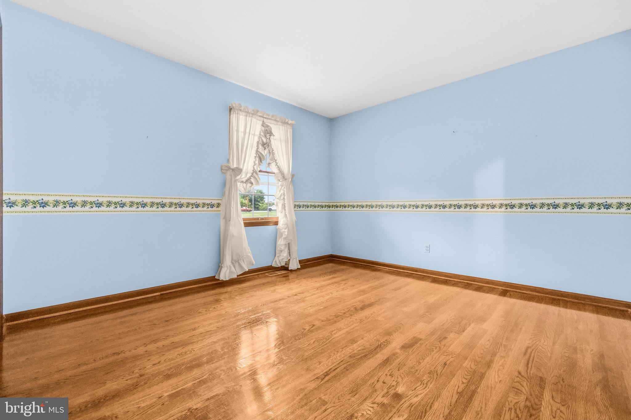 DAVIDSONVILLE - Residential