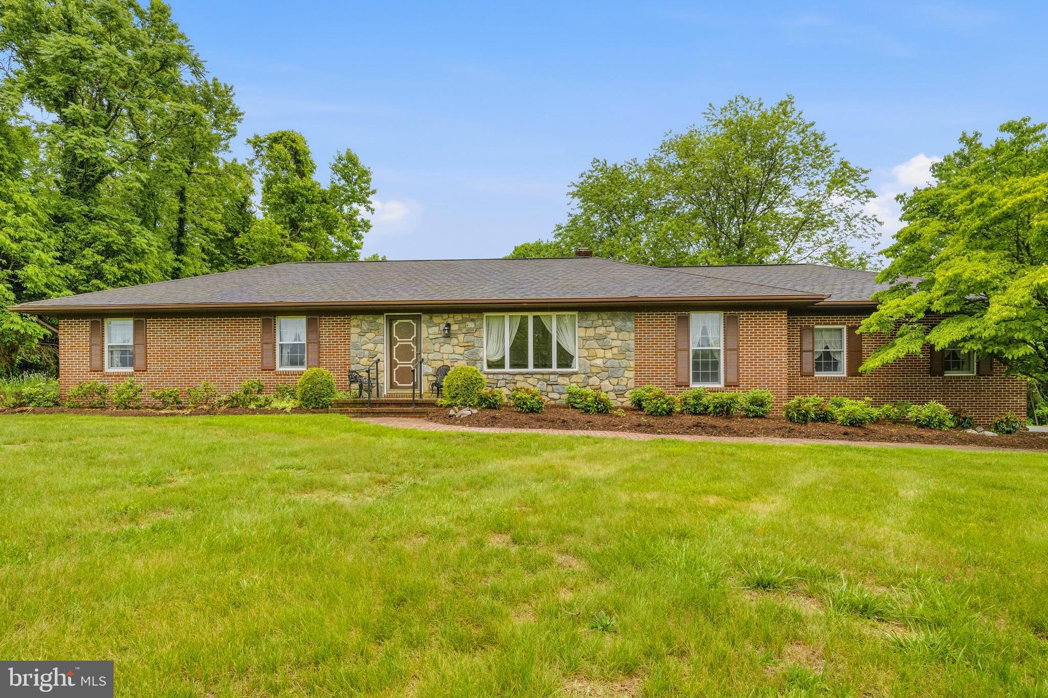 DAVIDSONVILLE - Residential
