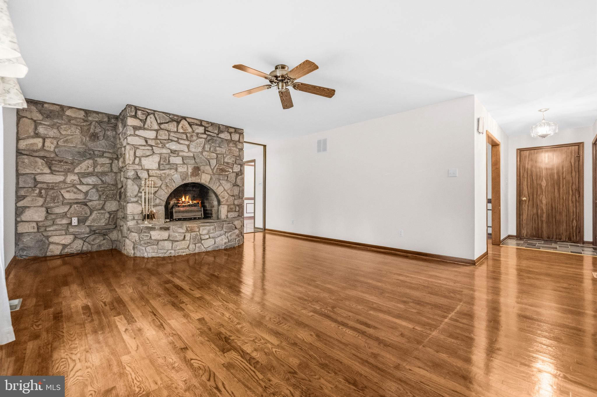 DAVIDSONVILLE - Residential