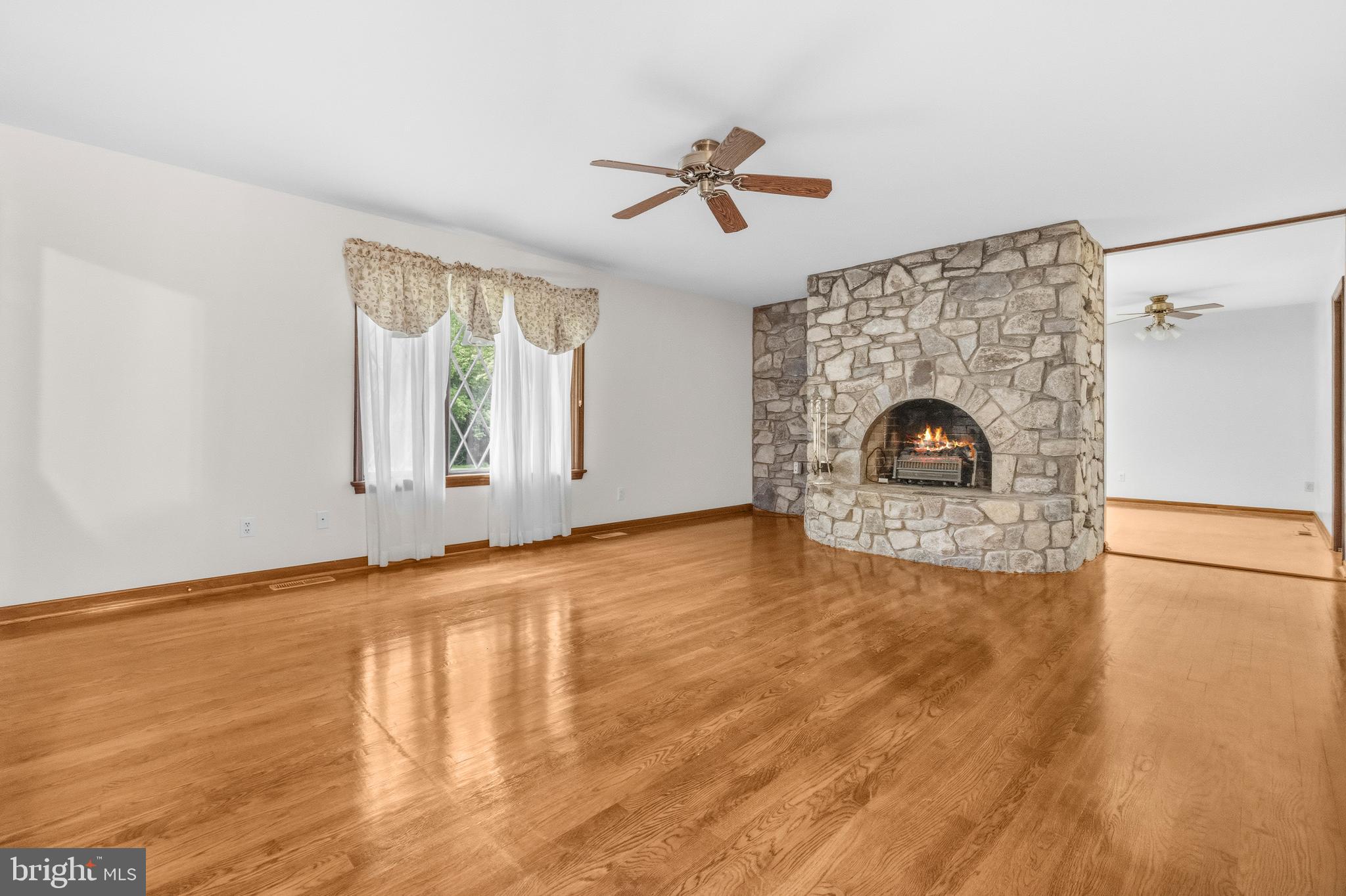 DAVIDSONVILLE - Residential