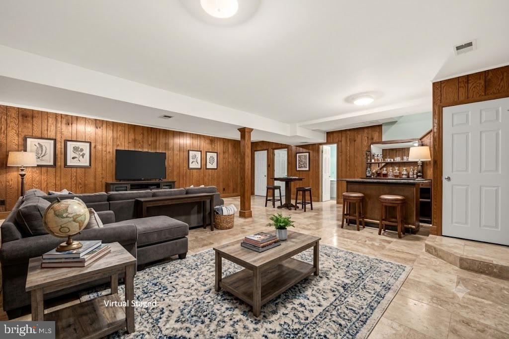 DAVIDSONVILLE - Residential
