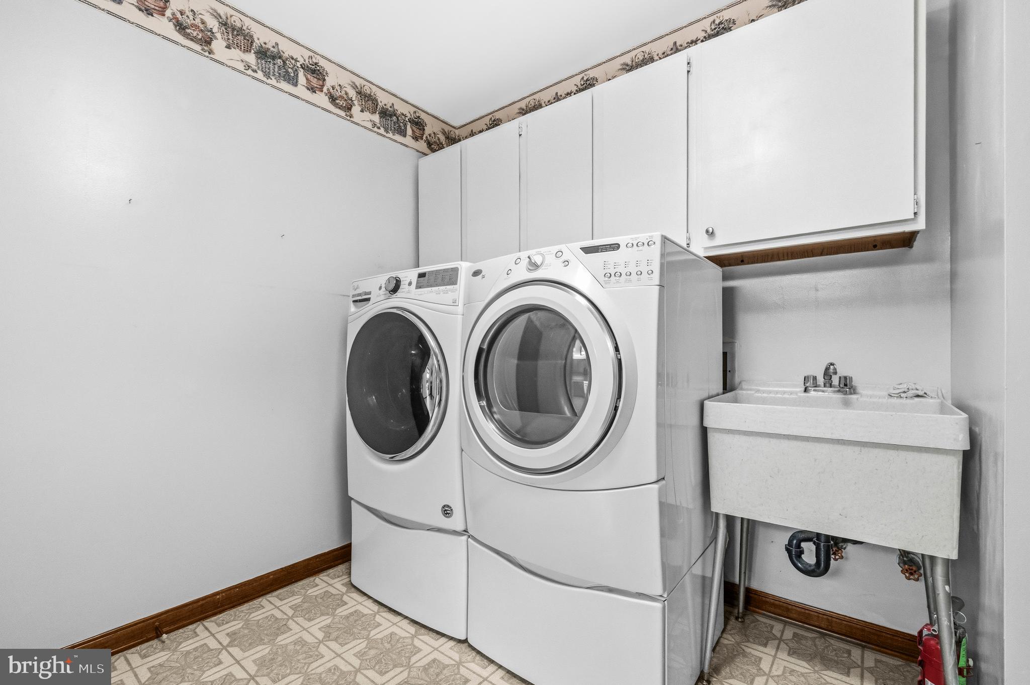 DAVIDSONVILLE - Residential