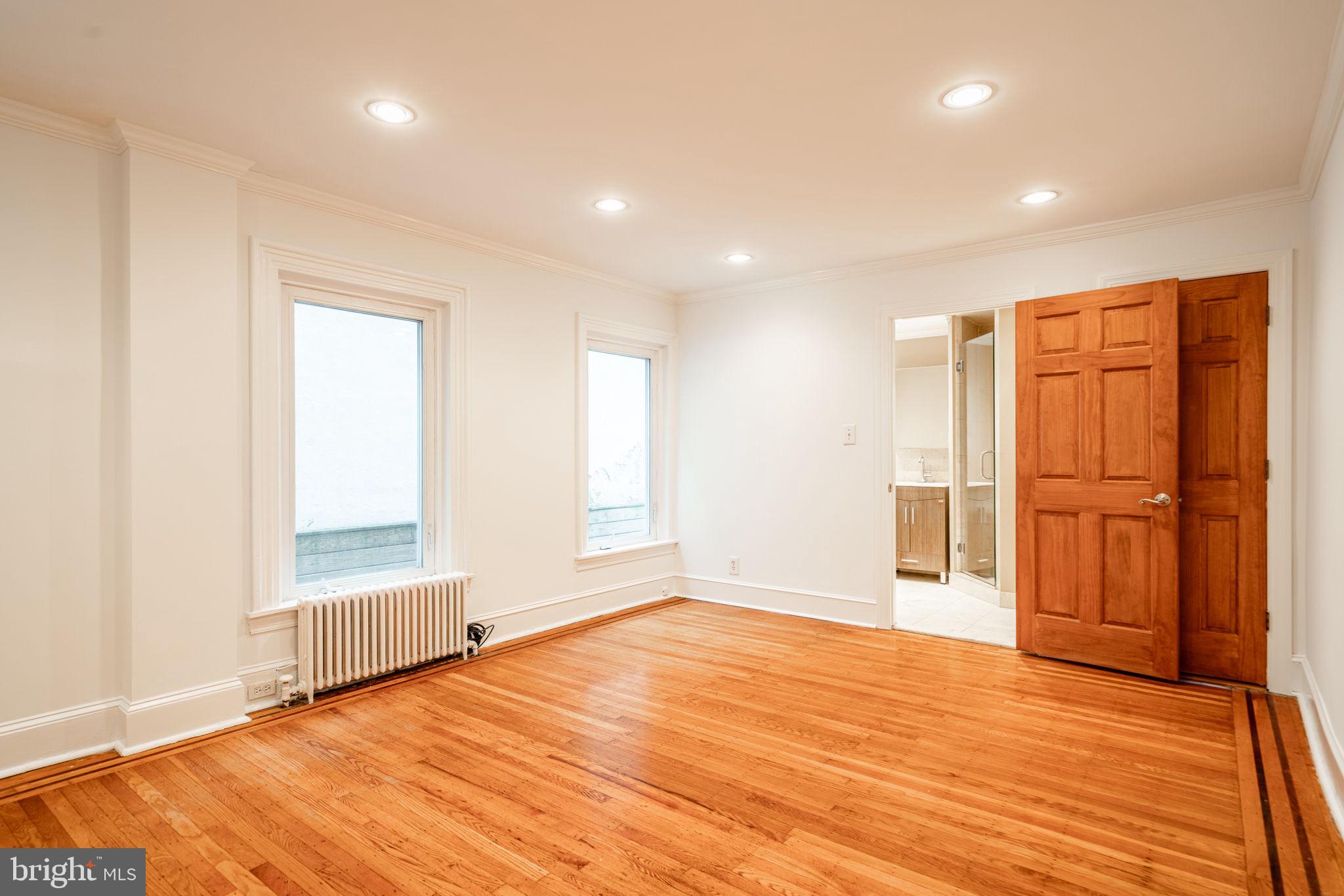 SOCIETY HILL - Residential