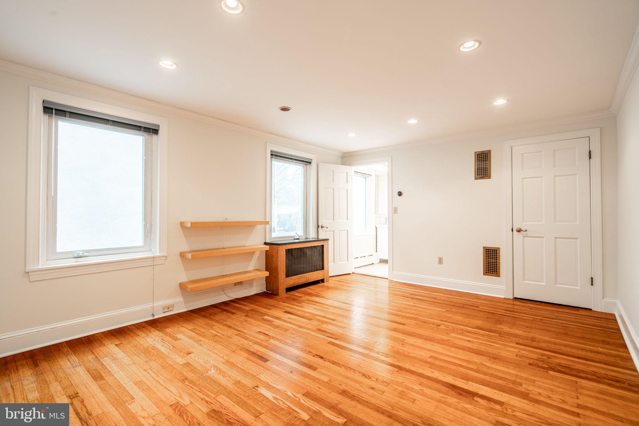 SOCIETY HILL - Residential