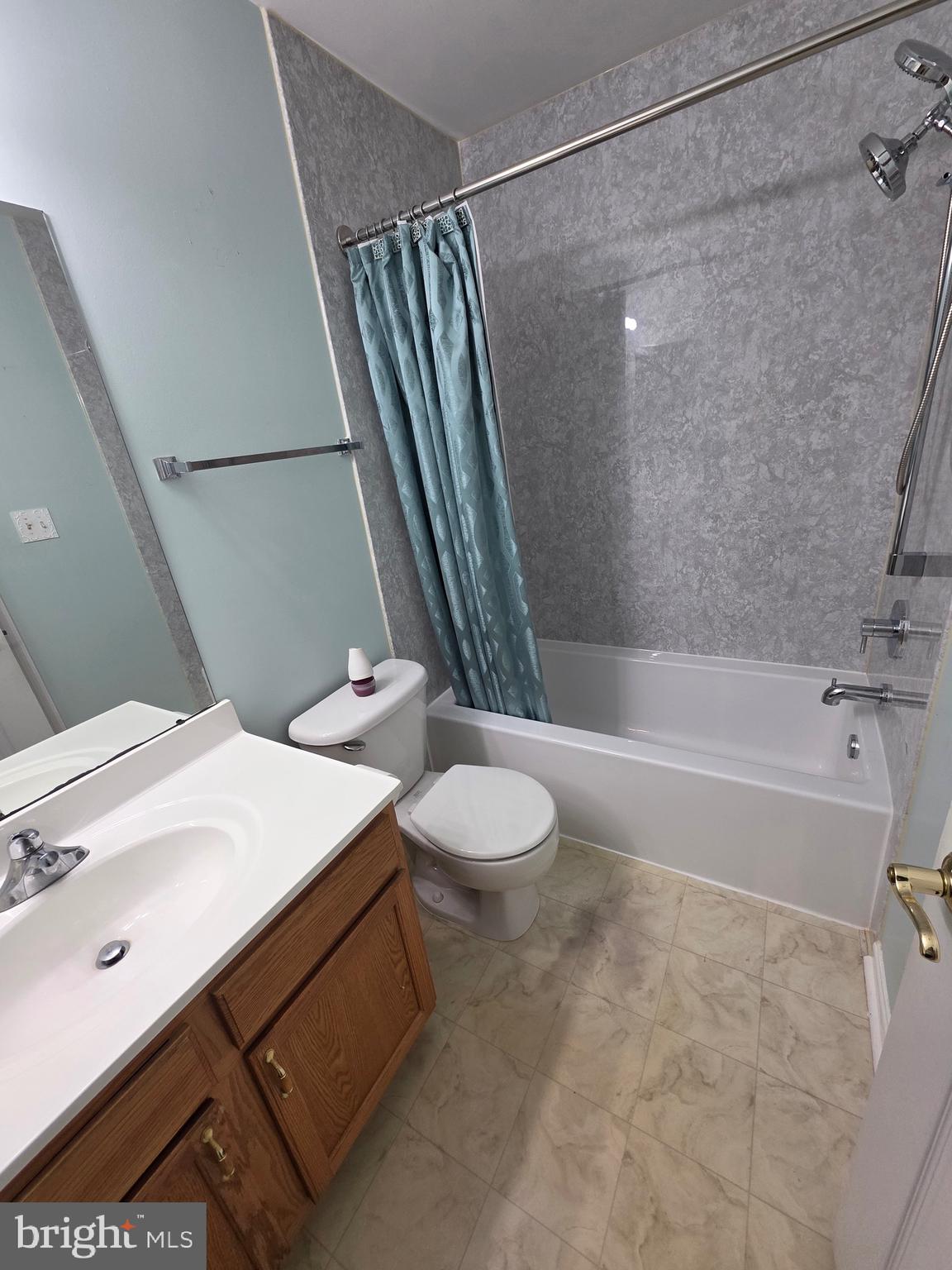POTOMAC RIDGE - Residential