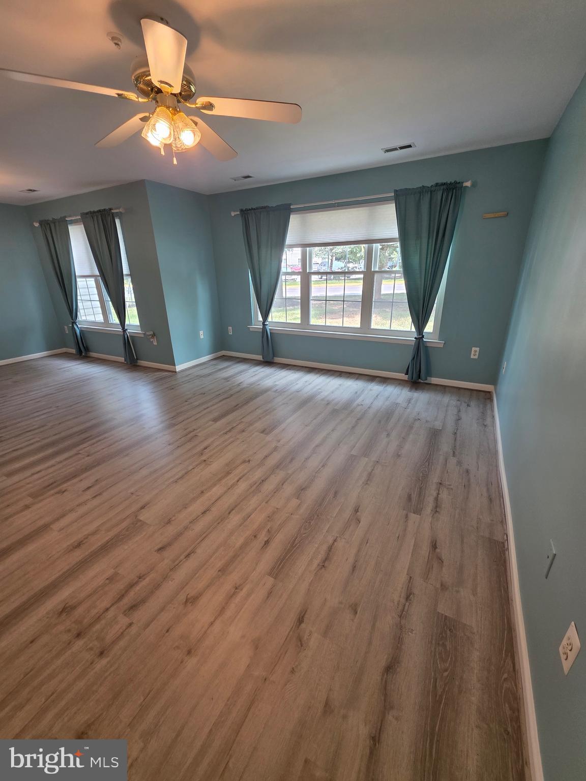 POTOMAC RIDGE - Residential