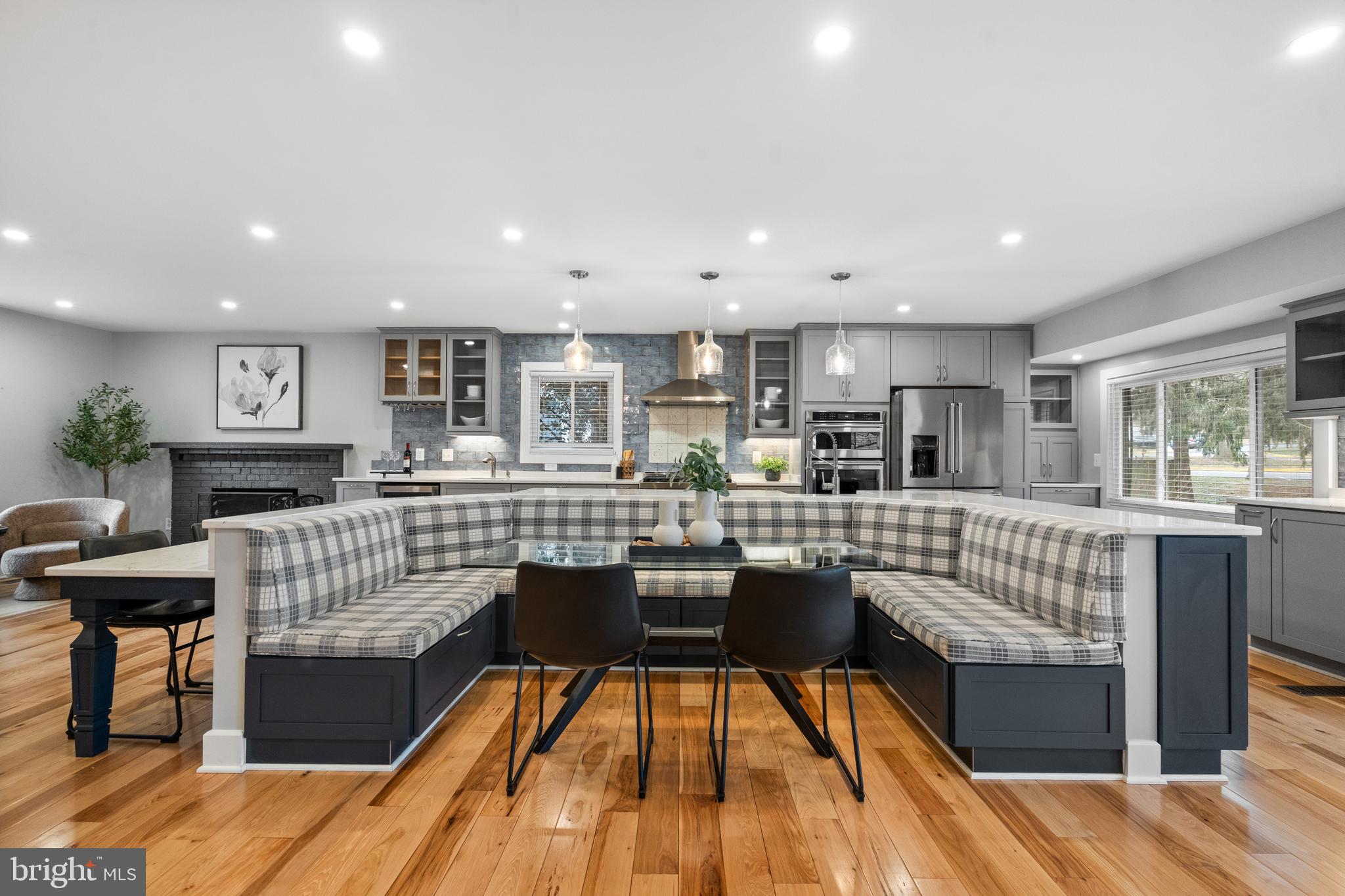 RESTON - Residential