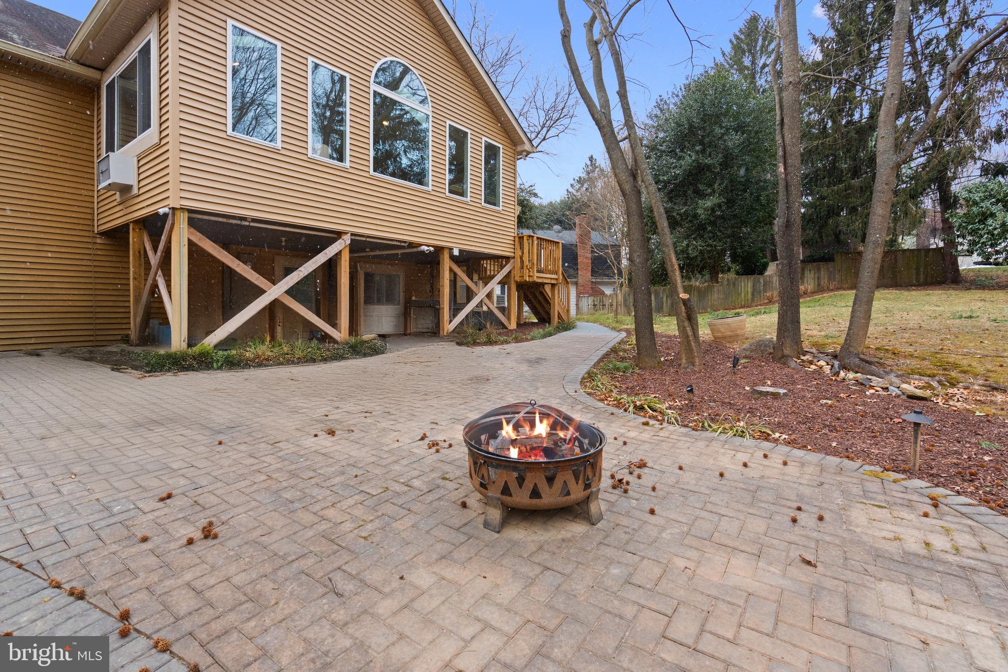 RESTON - Residential