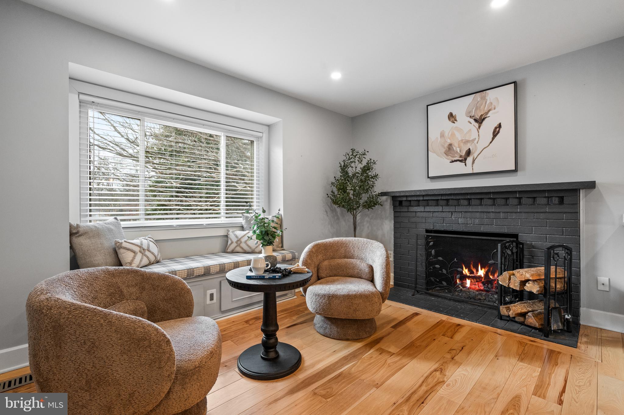 RESTON - Residential