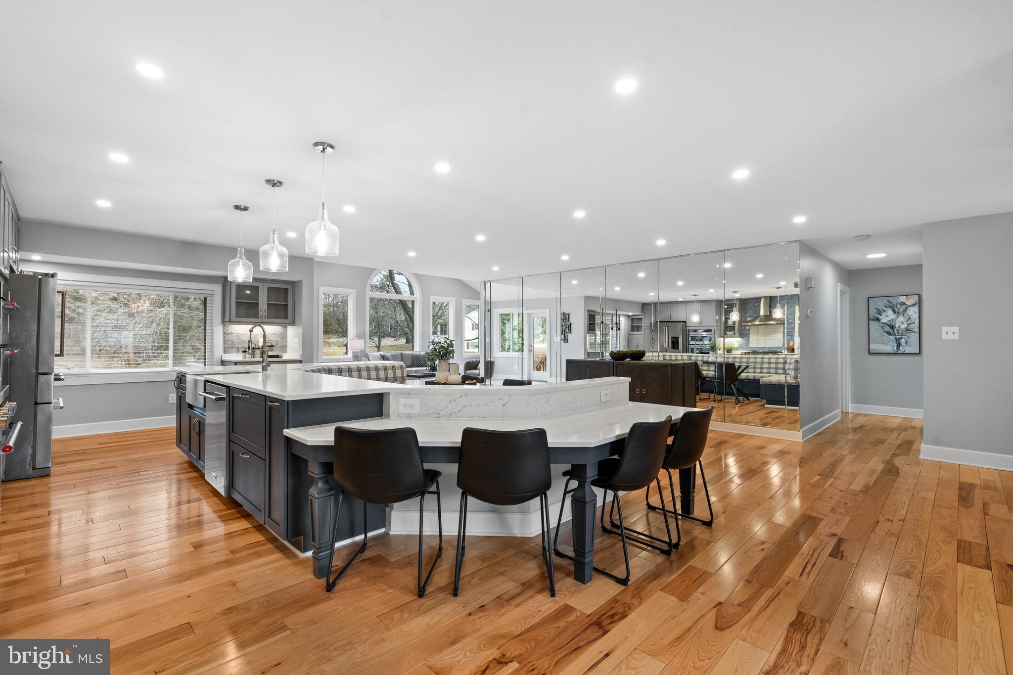 RESTON - Residential